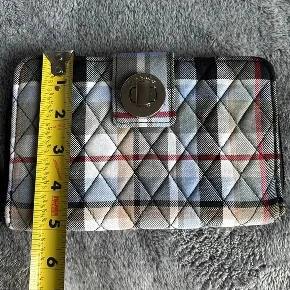 Vera Bradley RFID Turnlock Wallet in Cotton Perfectly Plaid NWT - Picture 6 of 7